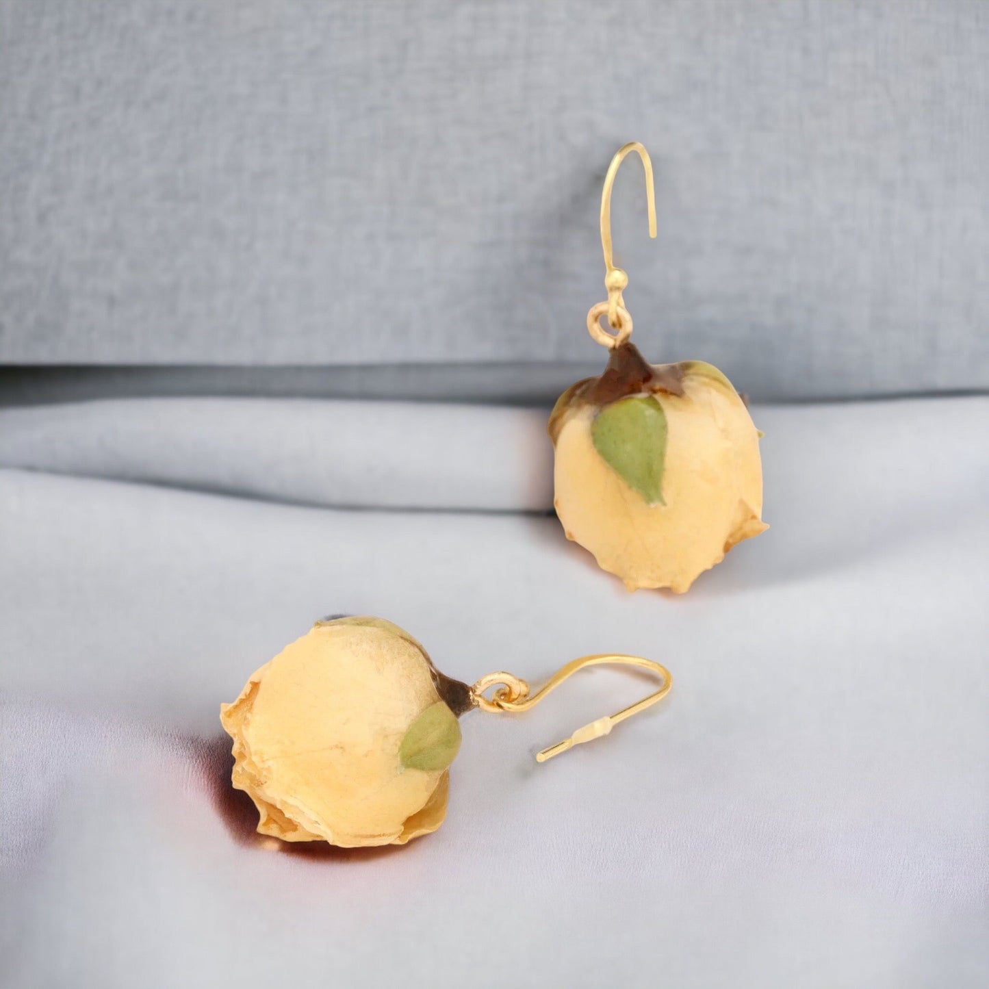 925 sterling gold-plated earrings with real roses